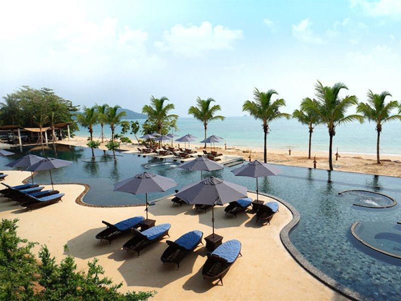 Отель Beyond Krabi 4*